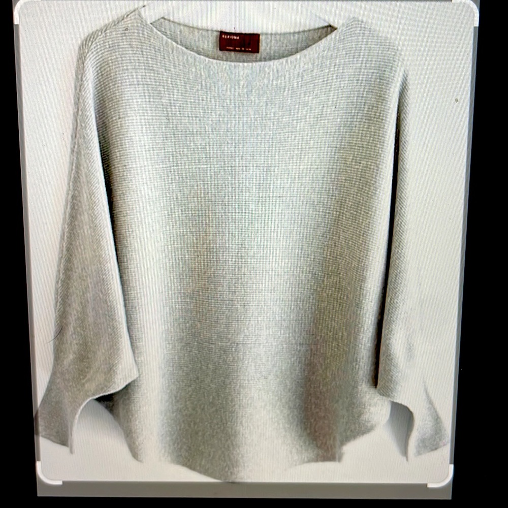 Kerisma gray sweater